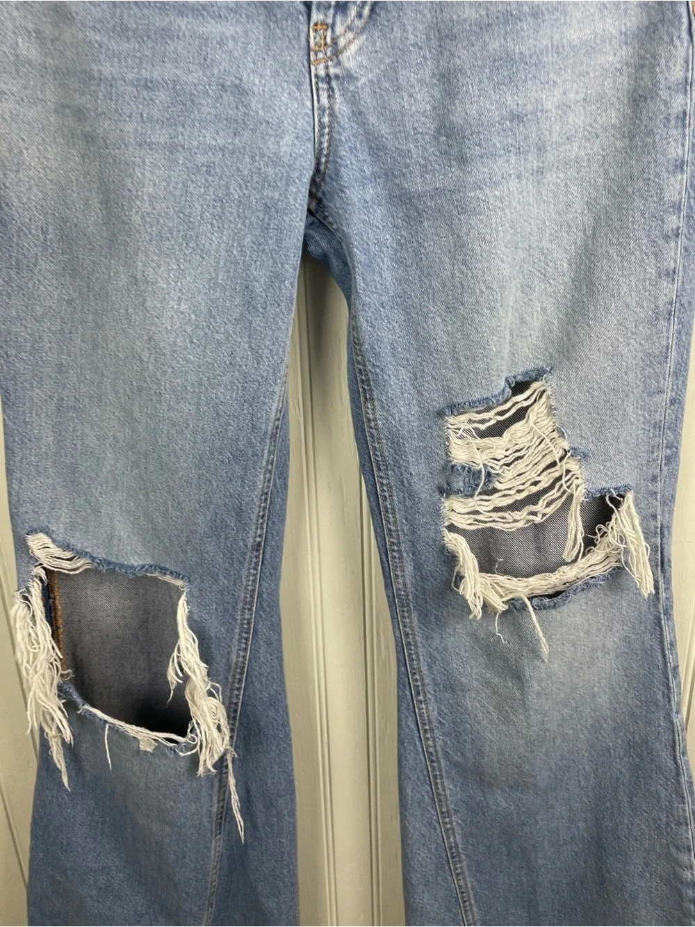 Free People New Dawn Flare Jeans Size 26 Distressed Denim Cotton We the Free